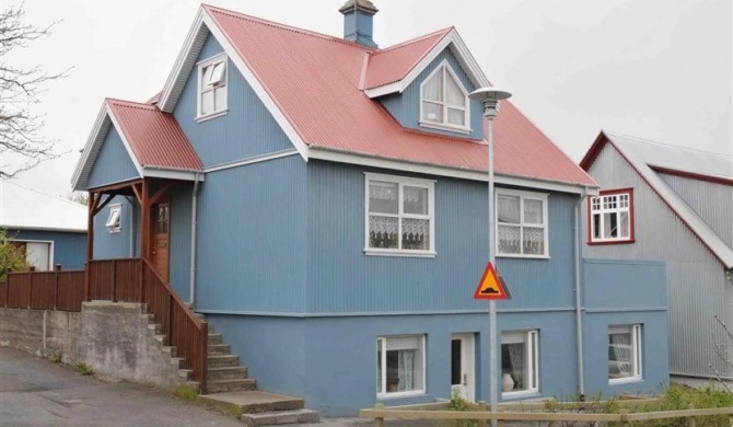 Maríubær Apartment